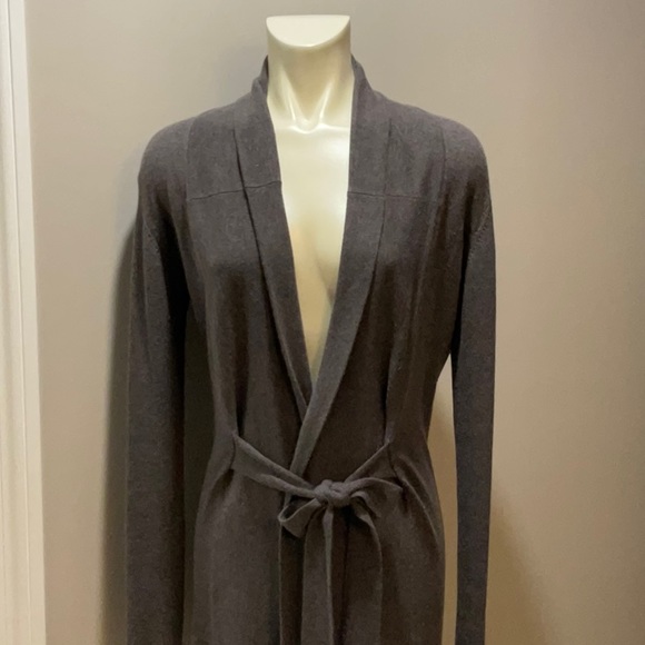 Statement sweater! - Picture 6 of 7